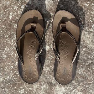Women’s Chaco Fathom Ecotread flip flops Size 9